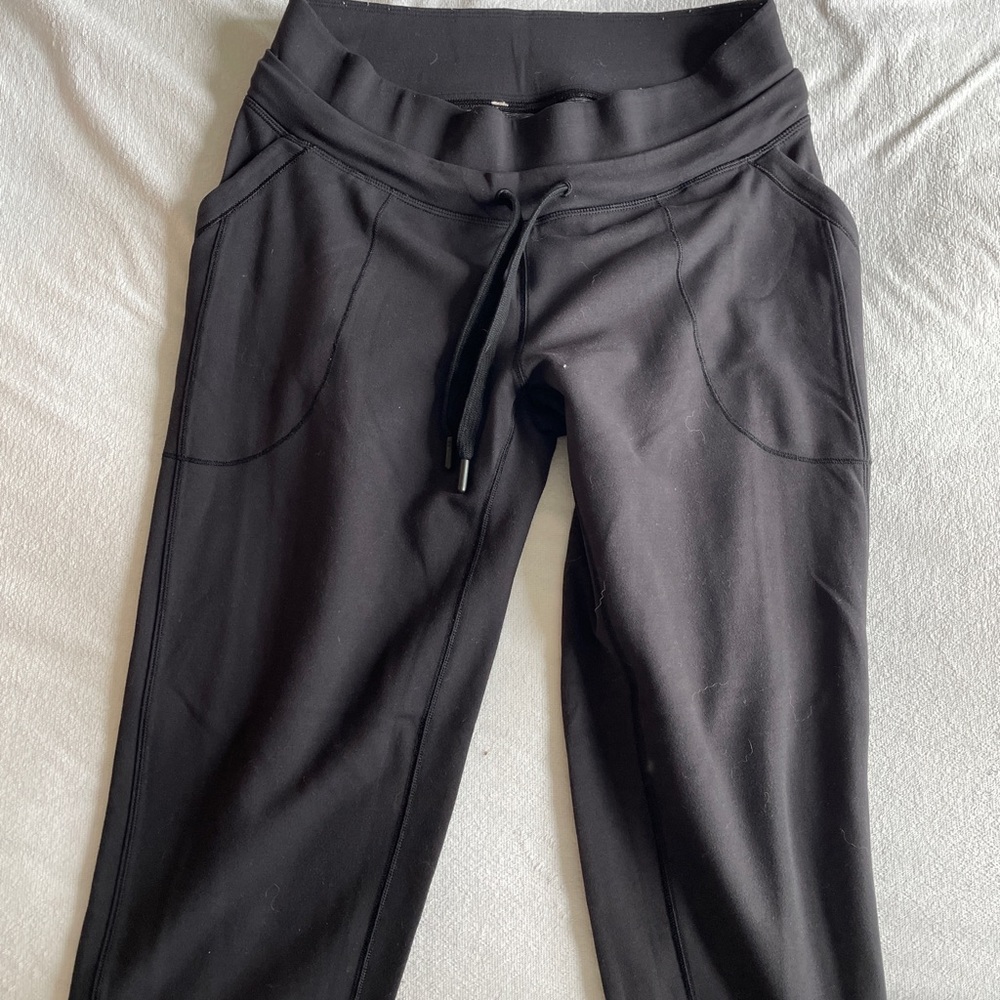 Lululemon Joggers - Size 8